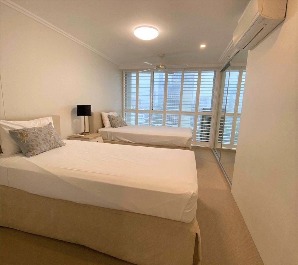 undefined Hi Surf Beachfront Resort Apartments 10