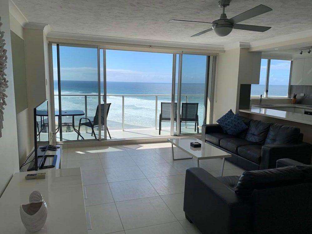 Hi Surf Beachfront Resort Apartments Standard Apartment, 2 Bedrooms 9