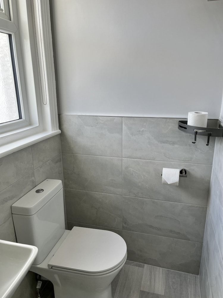 Bentley Lodge Guest House Luxury Triple Room, Multiple Beds, Room 4 9