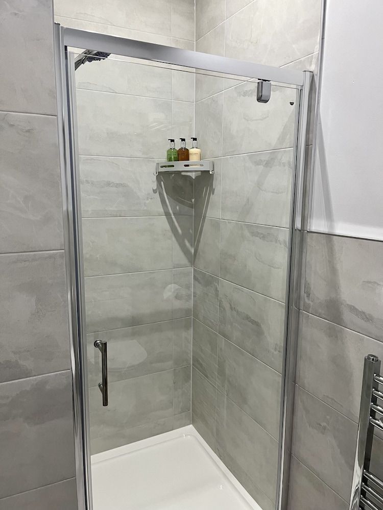 Bentley Lodge Guest House Luxury Double Room, 1 King Bed, Room 5 7