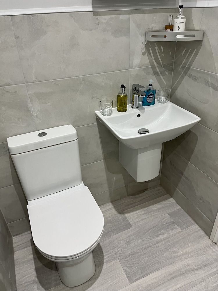 Bentley Lodge Guest House Luxury Double Room, 1 King Bed, Room 5 8