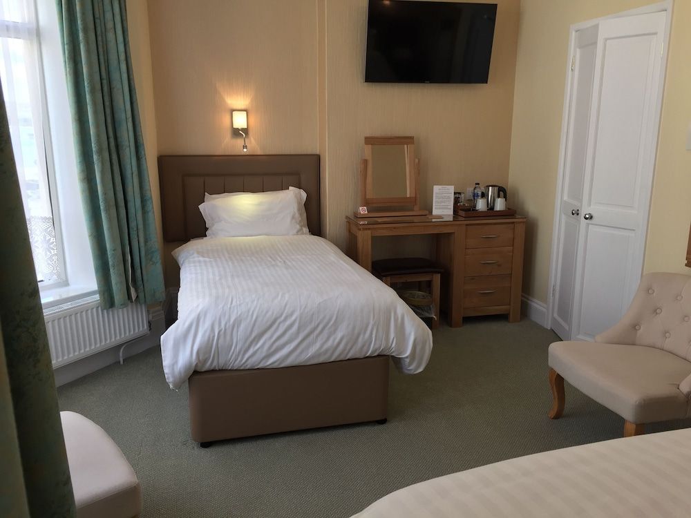 Luxury Triple Room