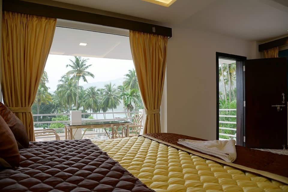 Executive Four Bed A/C