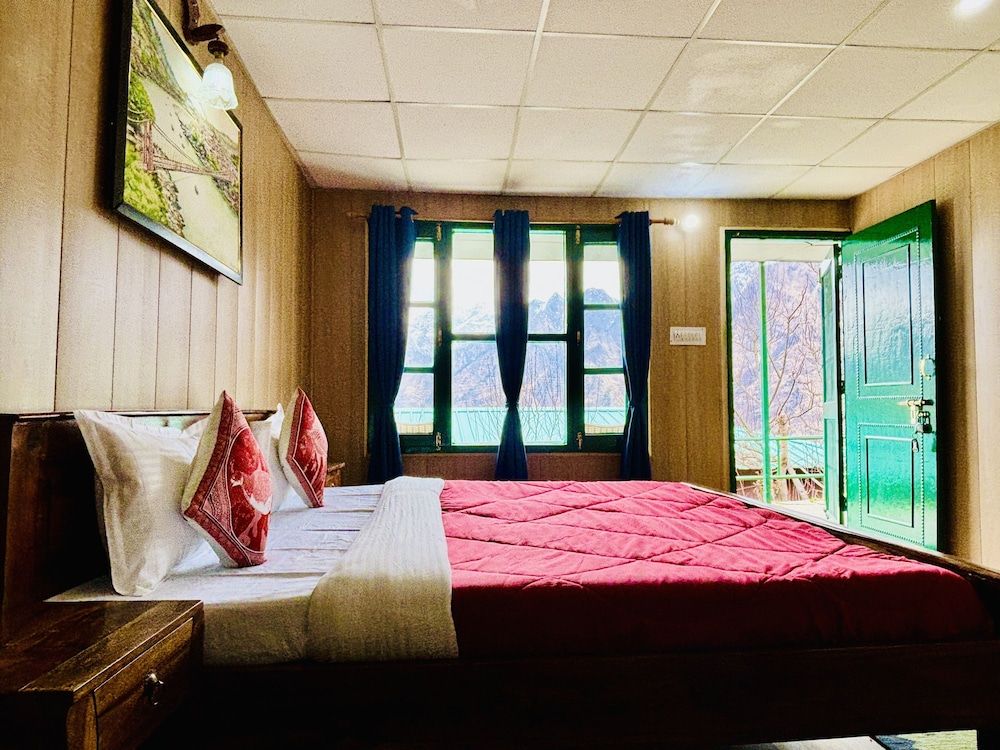 Himalayan High, Auli By Himalayan Eco Lodges Himalayan View Room 2