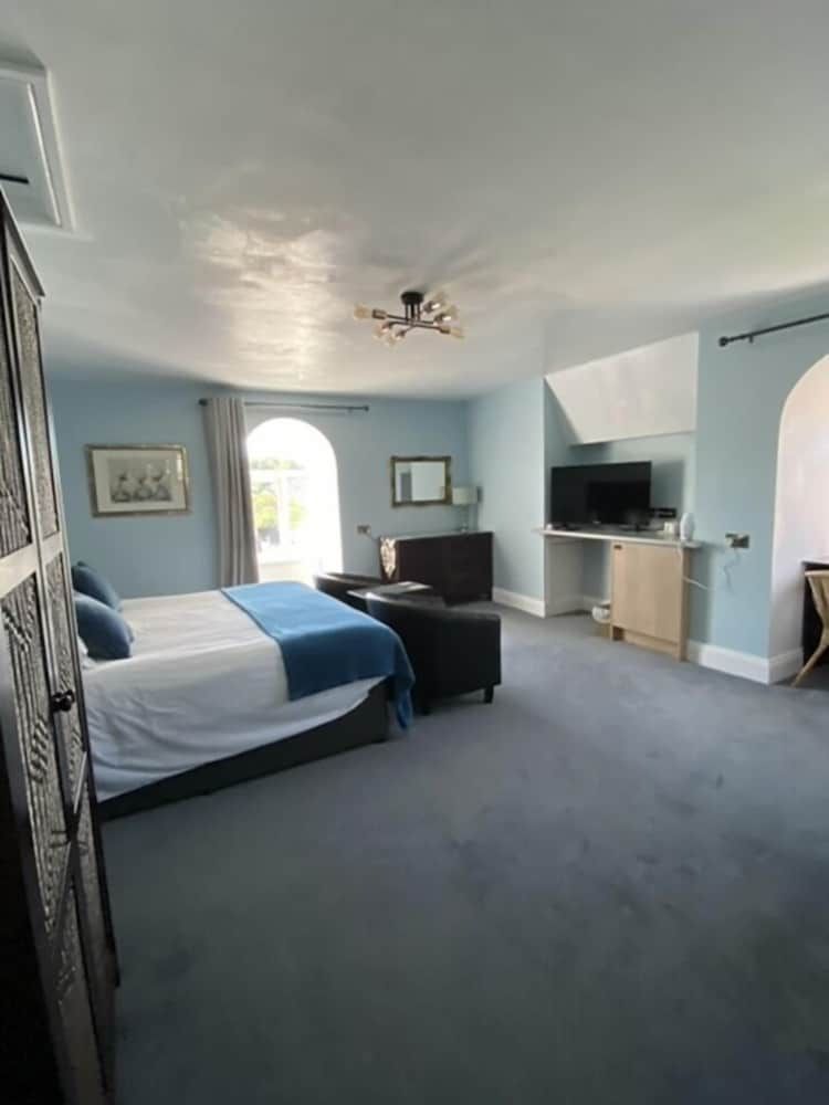 Superior Double Partial Sea View
