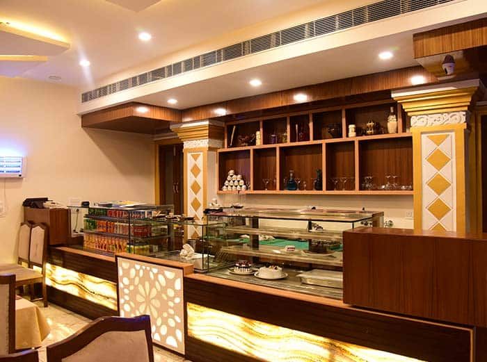 Food & Dining