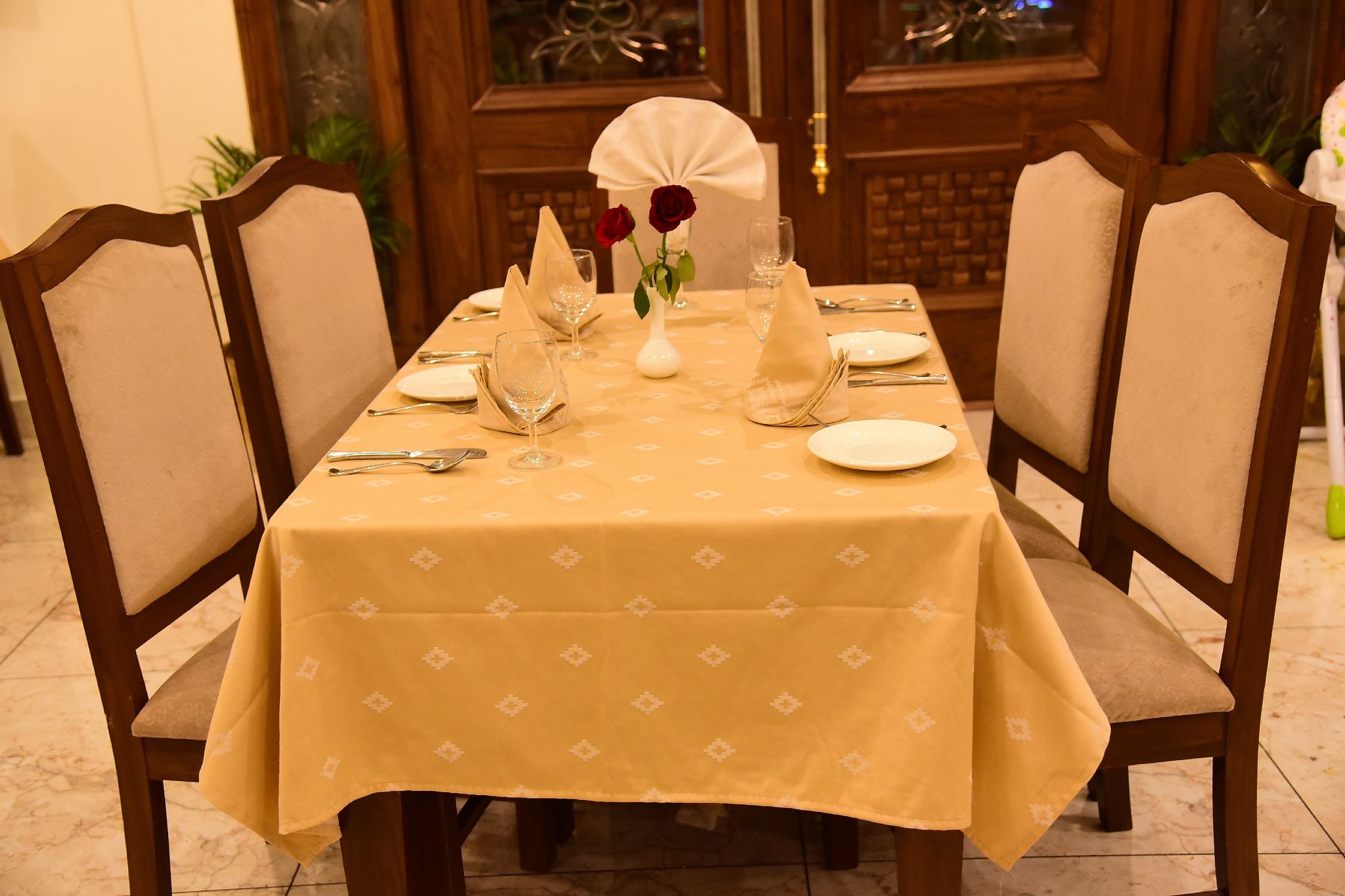 Food & Dining