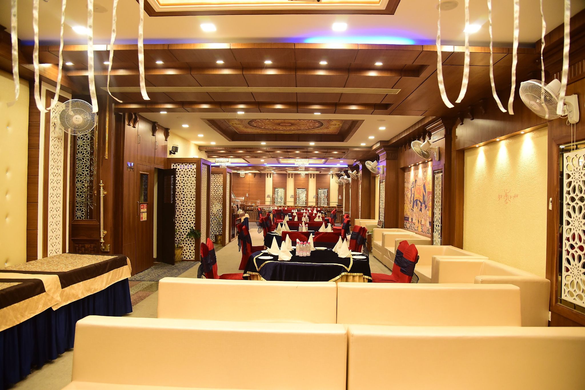 Food & Dining