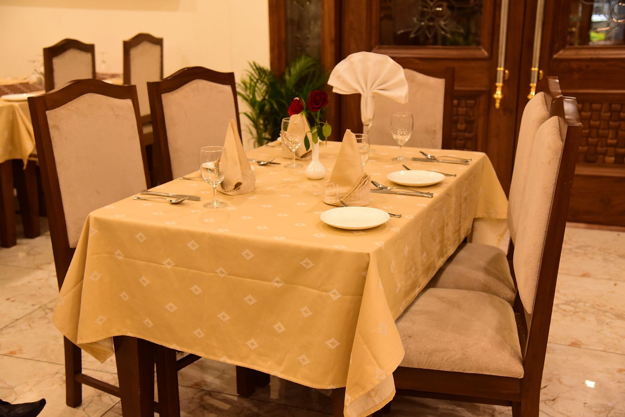 Food & Dining