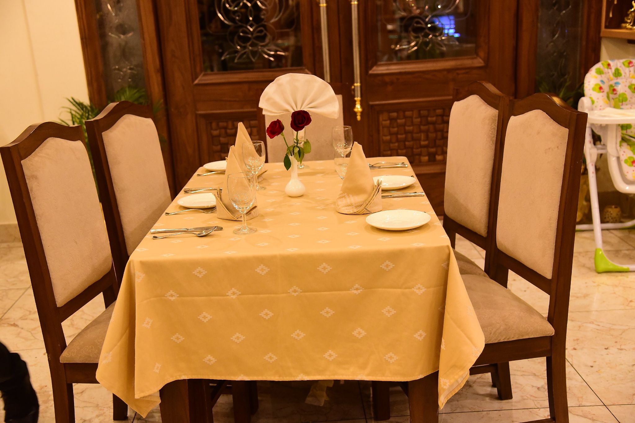 Food & Dining
