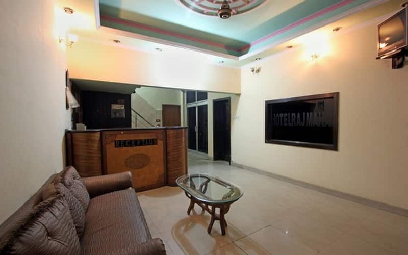 undefined Rajmahal Hotel 3