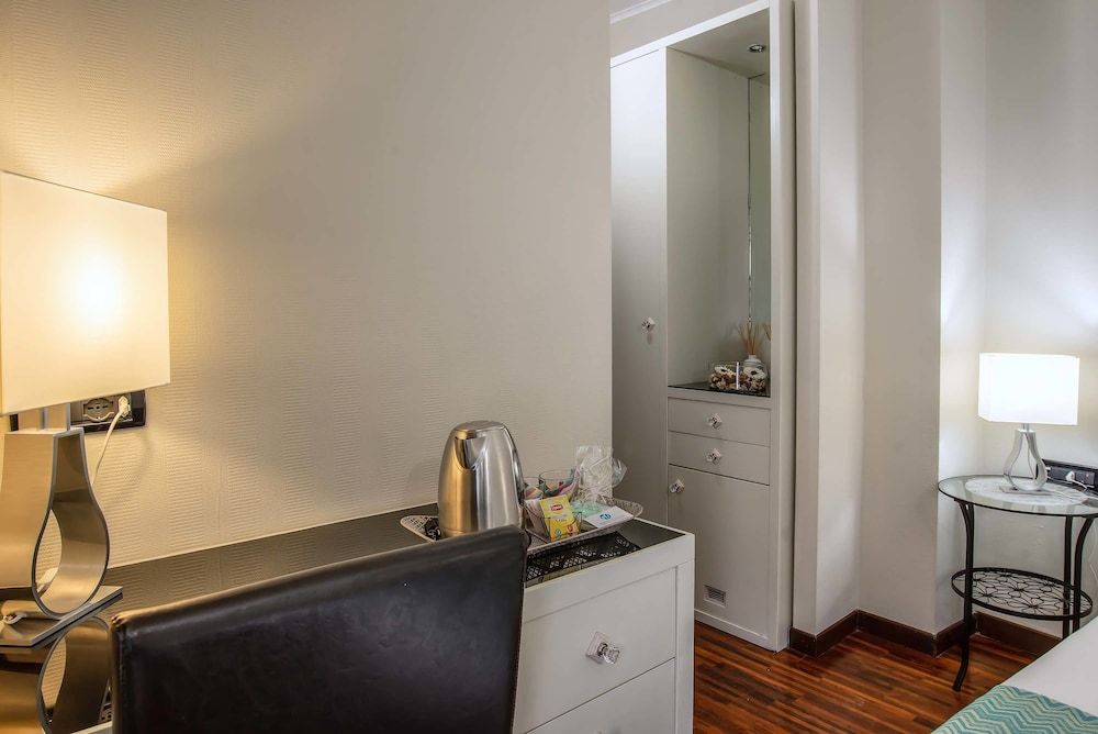 Merulana Inn Guest House Double or Twin Room 13