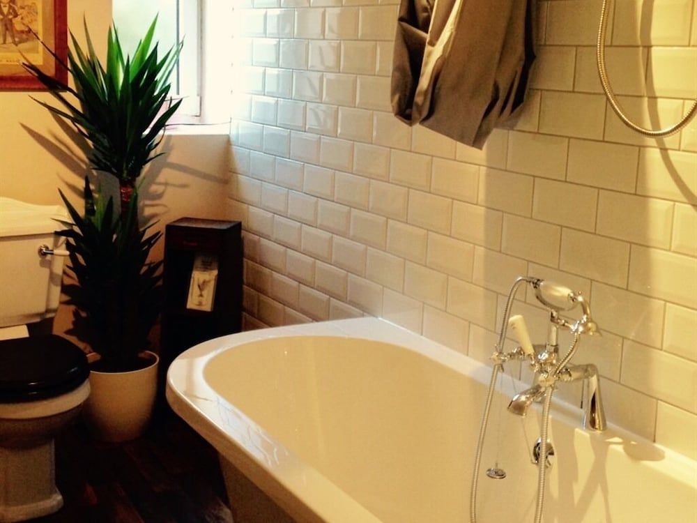 The Old Registry Haworth Standard Double Room, Ensuite 3