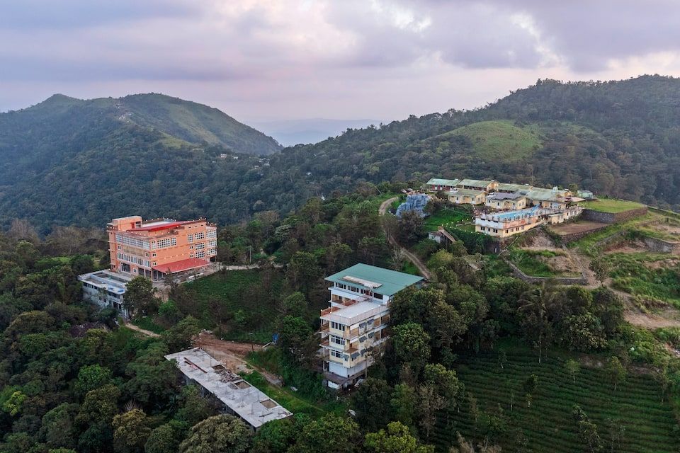 Misty Hill Resort