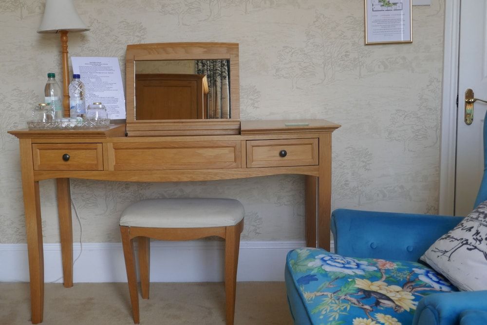 Kerrington House Luxury Double Room, Ensuite (Jasmine) 10