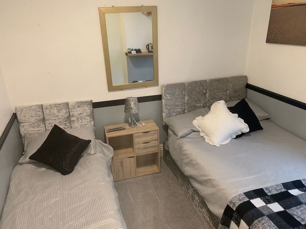 undefined St Albans Hotel 2