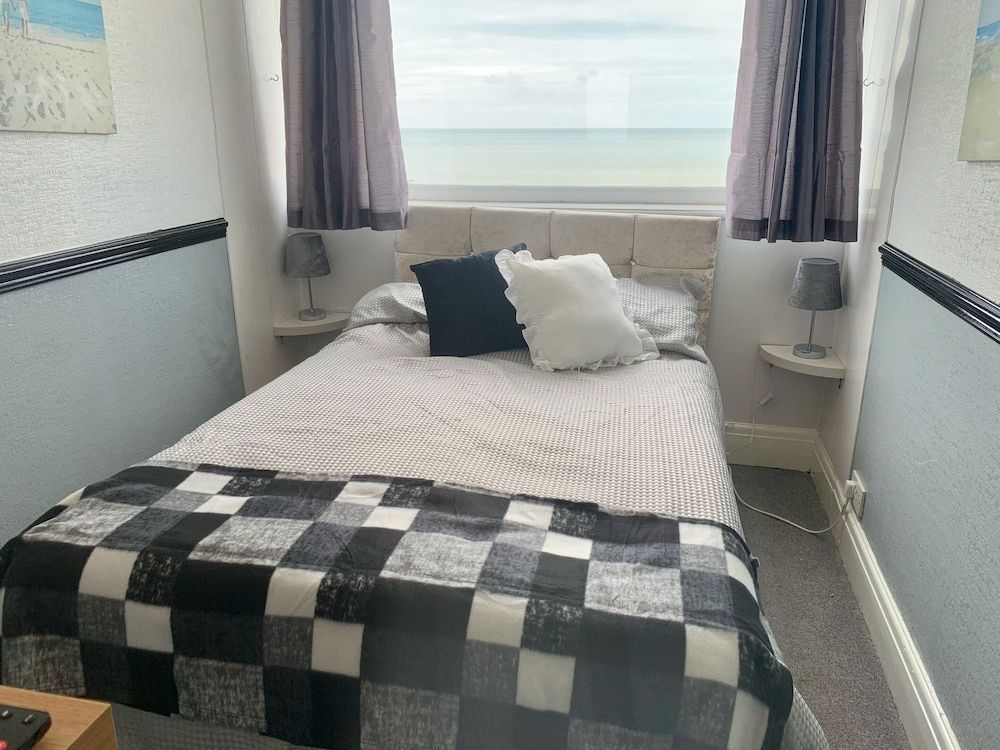 undefined St Albans Hotel