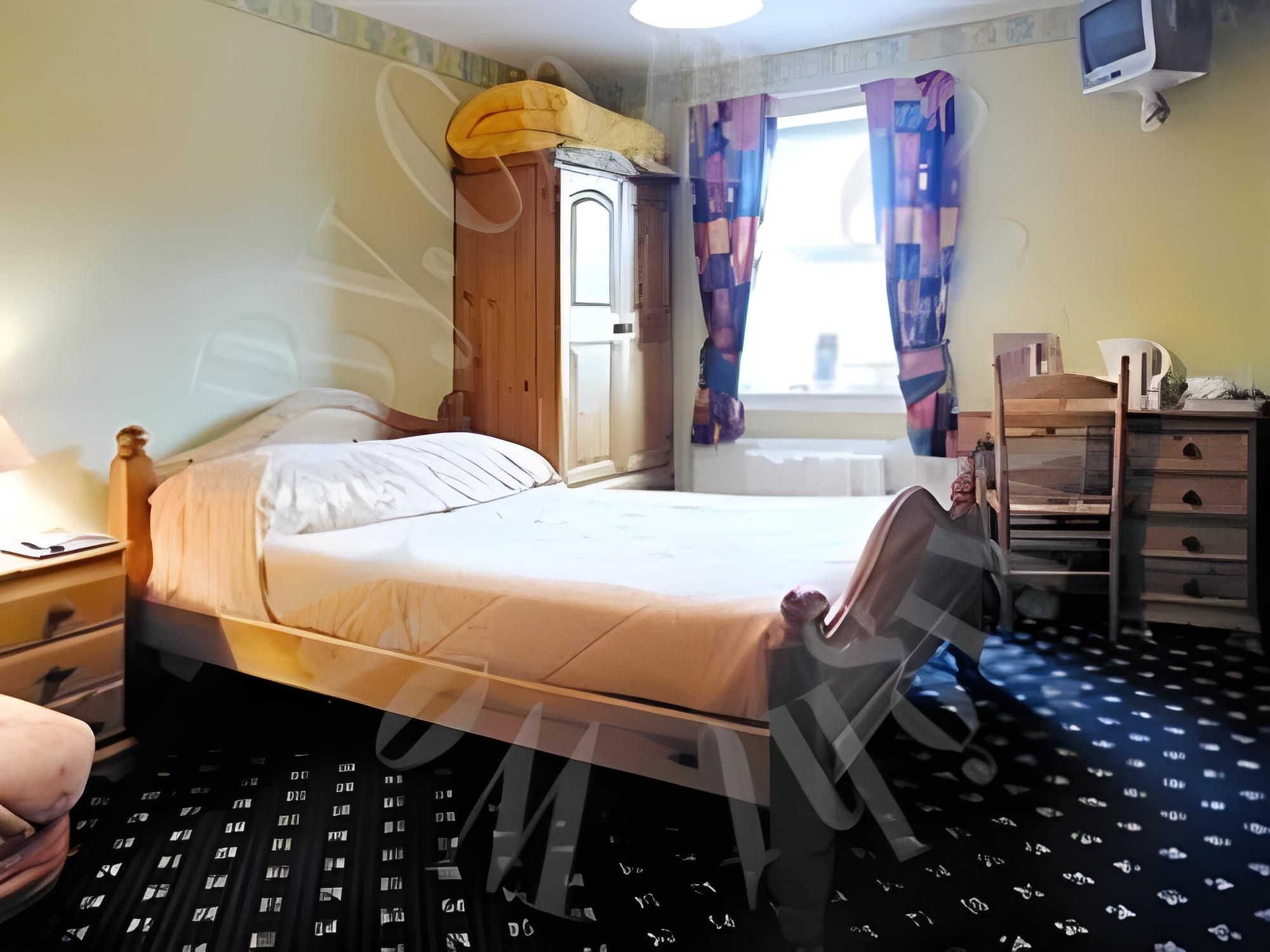 Double room-Private Bathroom-Ground Floor