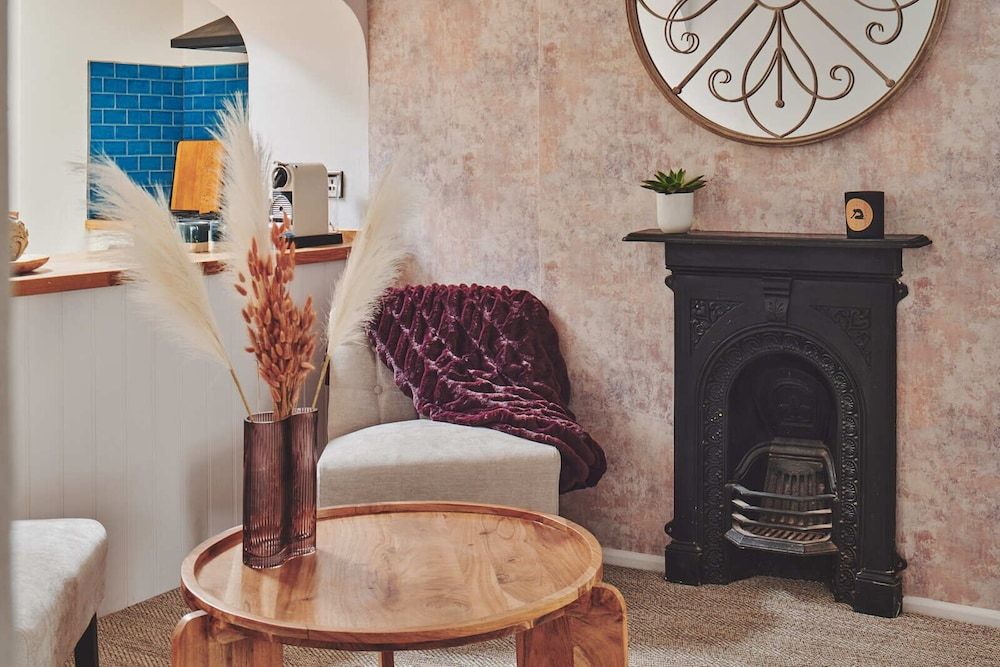 The Lansdowne Luxury Suite, Private Bathroom, Garden View 5