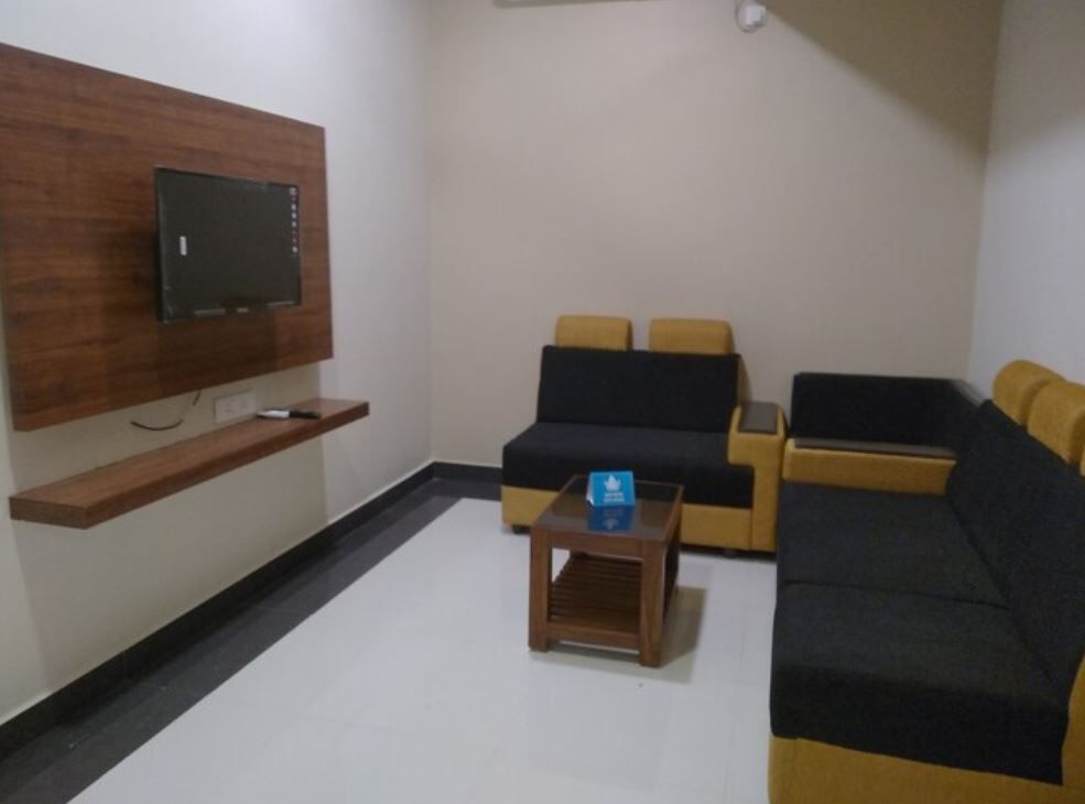 Faiz Residency Executive Suit Room 4