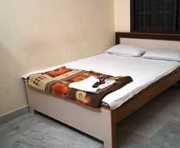 Hotel Santi Standard Room