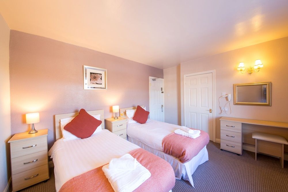 Dalesgate Hotel Standard Double or Twin Room, Ensuite 3