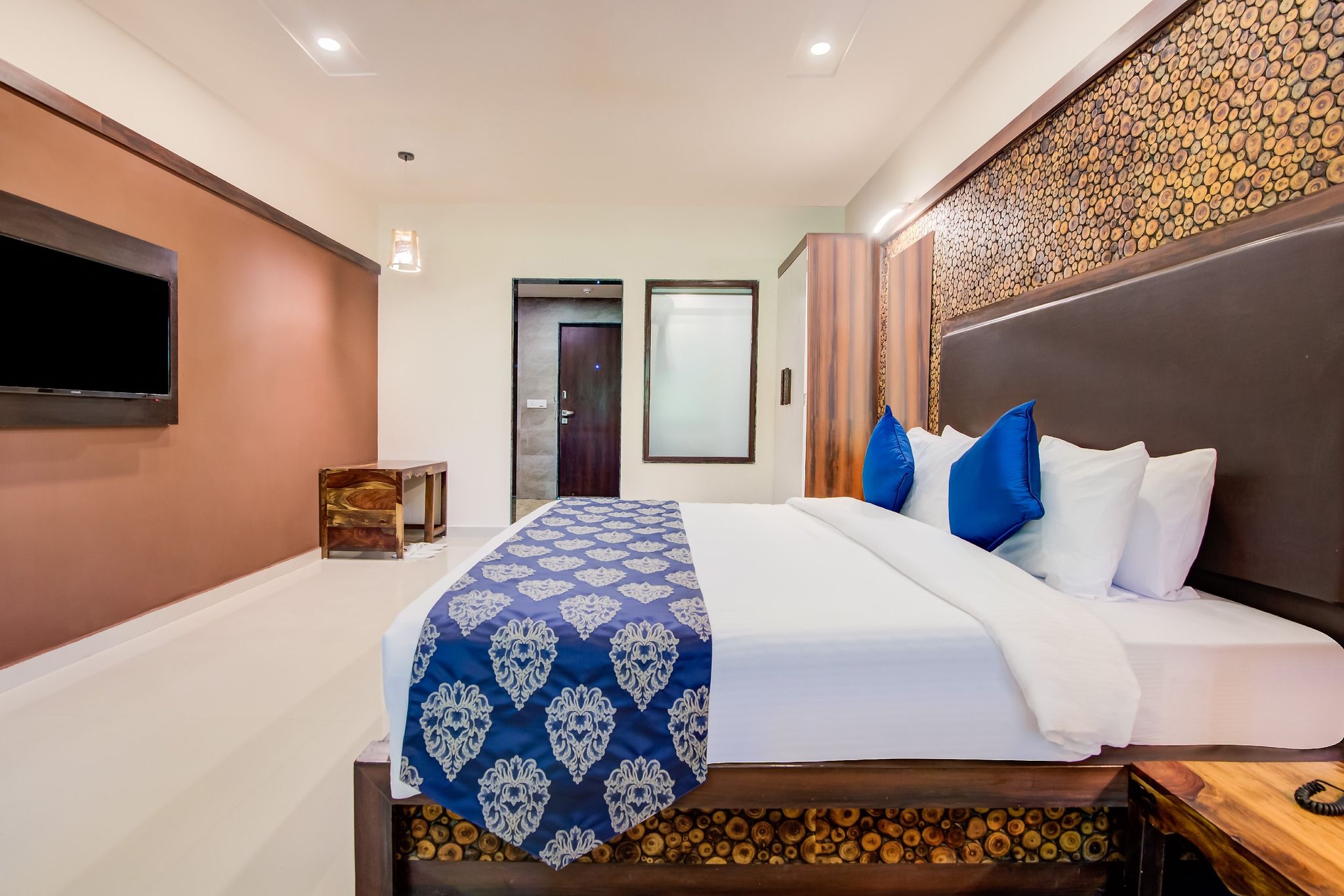 Superior Room Netrang 