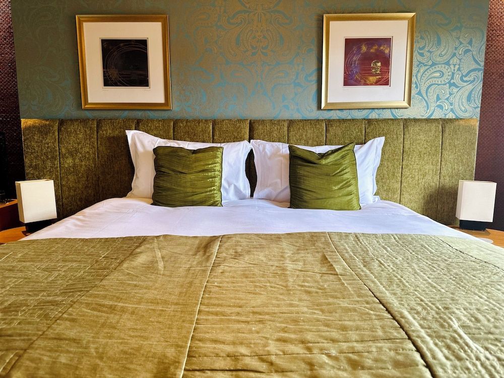 The Old Orleton Inn Executive Double Room