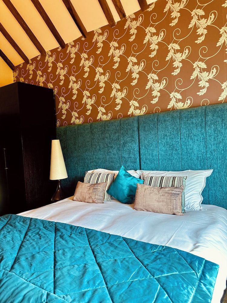 The Old Orleton Inn Executive Double Room 4