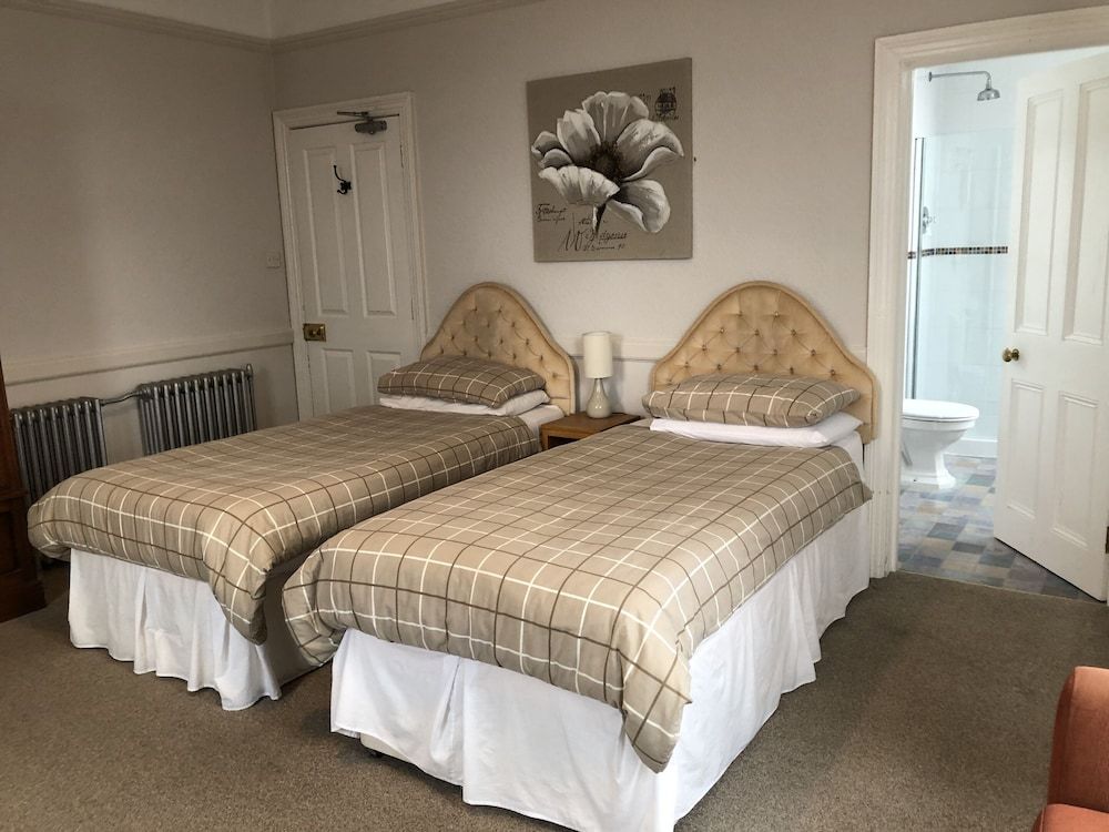 Highland Moors Guest House Twin Room, Ensuite (Bay)