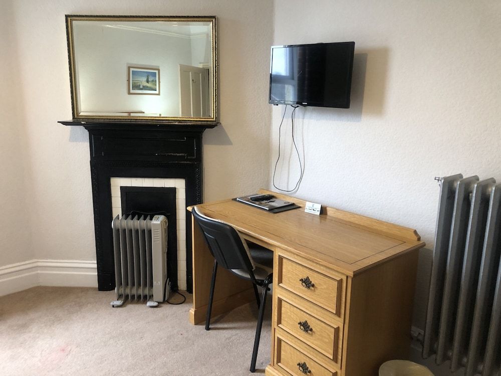 Highland Moors Guest House Twin Room, Ensuite 9