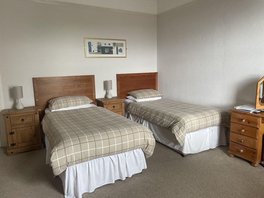Highland Moors Guest House Twin Room, Ensuite 3