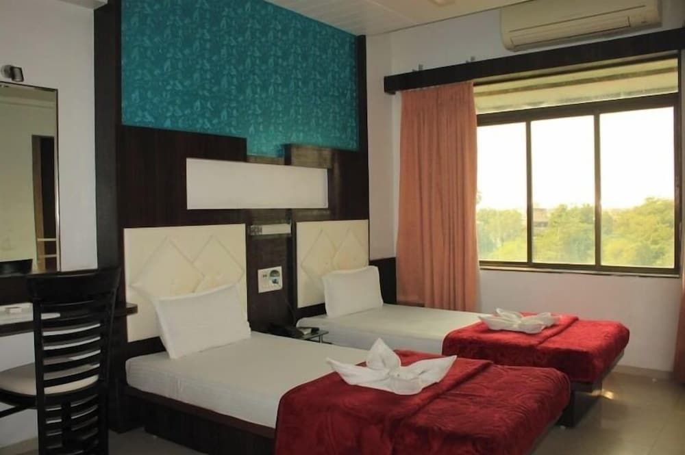 Hotel Saffron Double Room