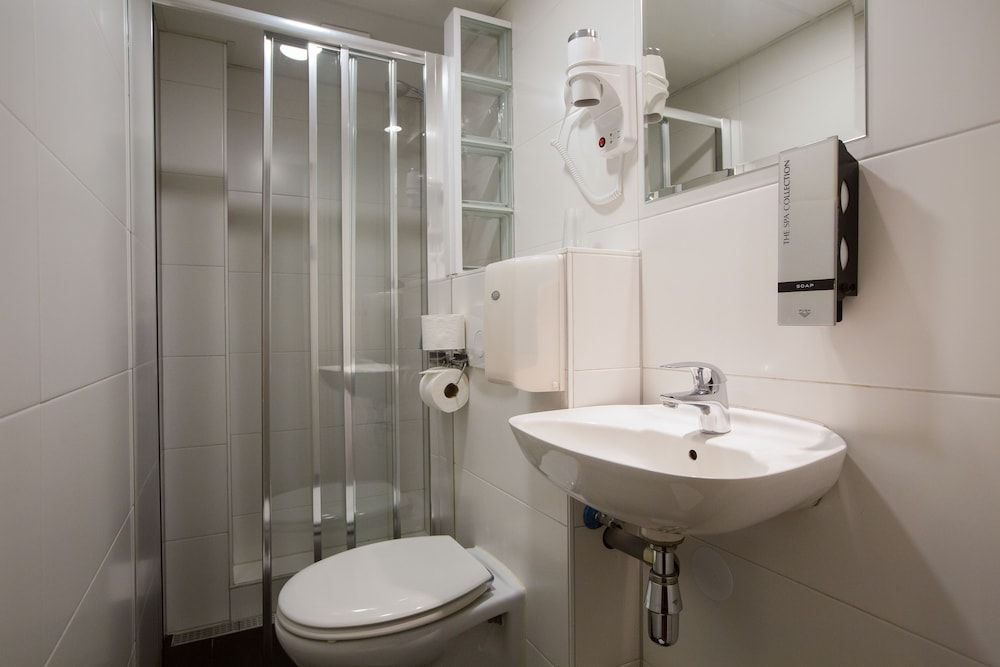 undefined Hotel Titus 9