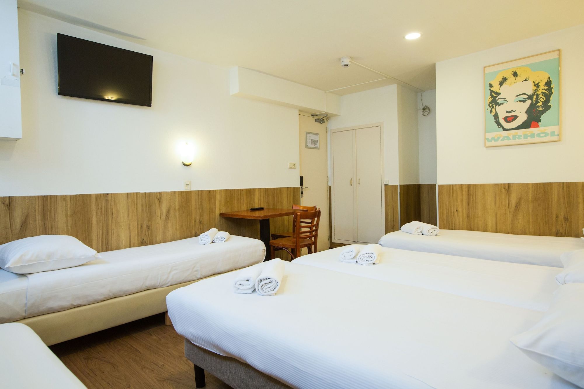 undefined Hotel Titus 3