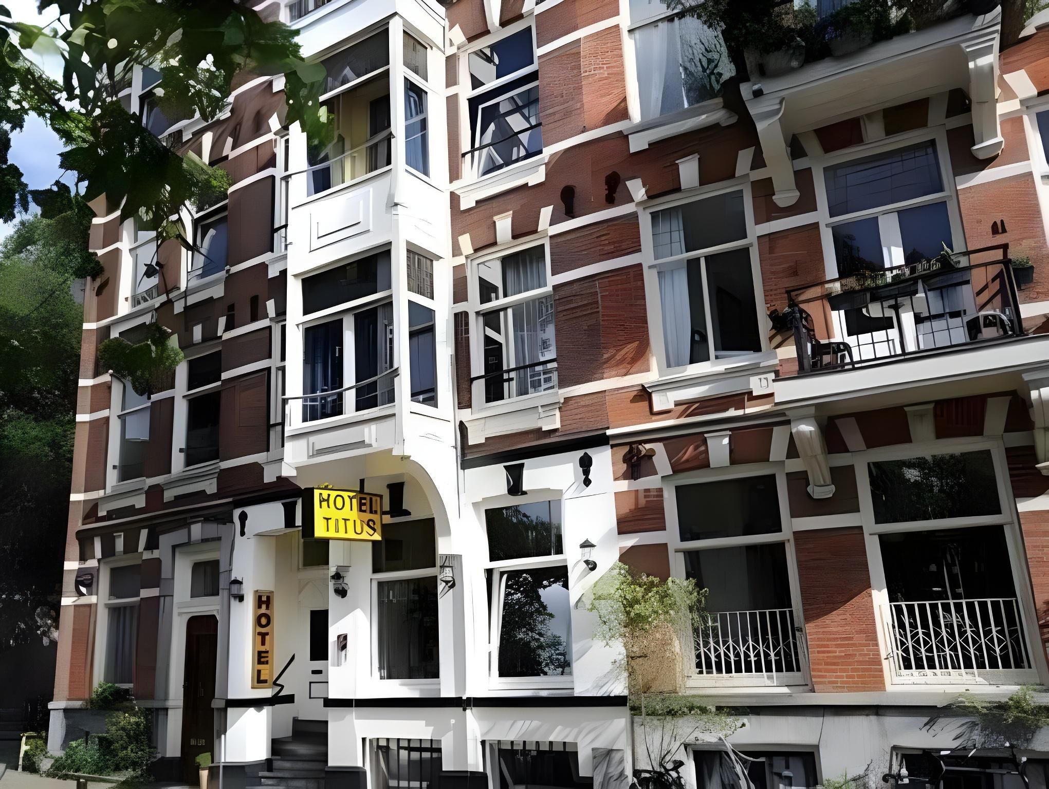undefined Hotel Titus 2