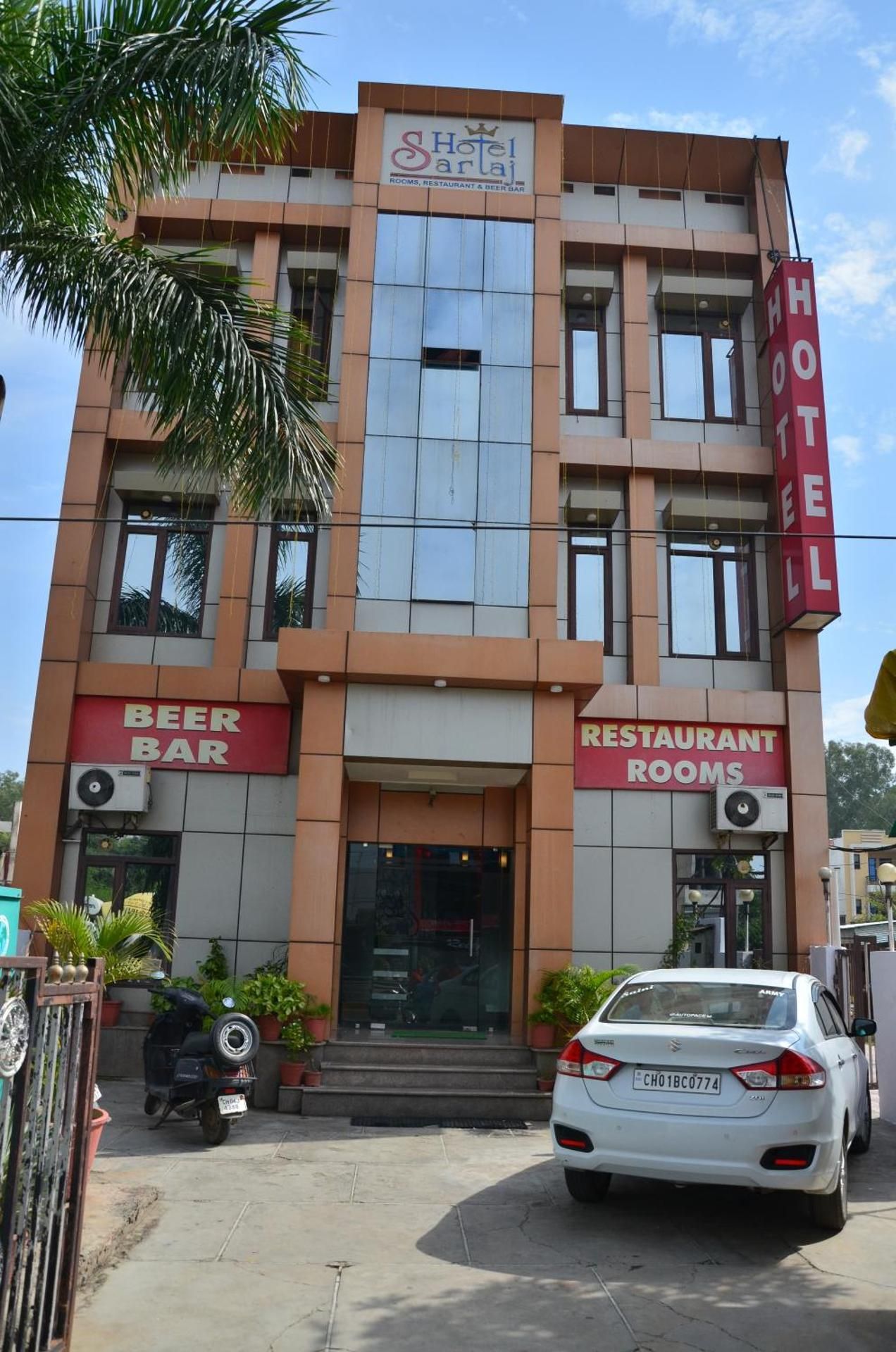 SPOT ON 37378 Hotel Sartaj 1