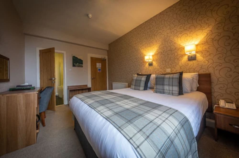Uig Hotel Double Room, 1 King Bed, Ensuite, Sea View 3