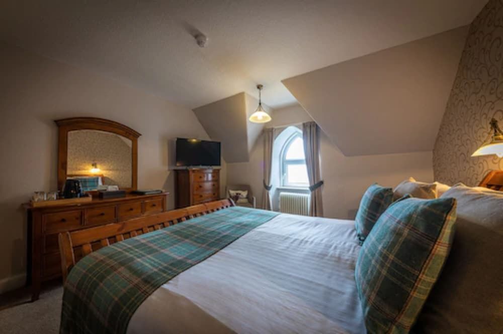 Uig Hotel Double Room, 1 King Bed, Ensuite, Sea View 2