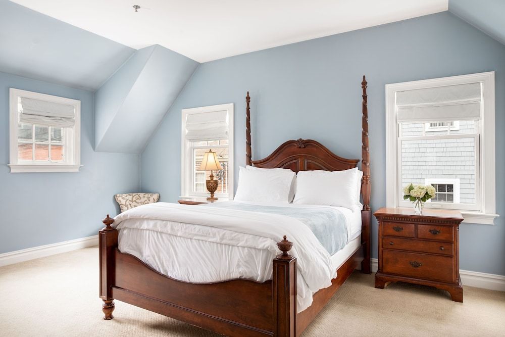 Luxury Condo, 2 Bedrooms, Courtyard View