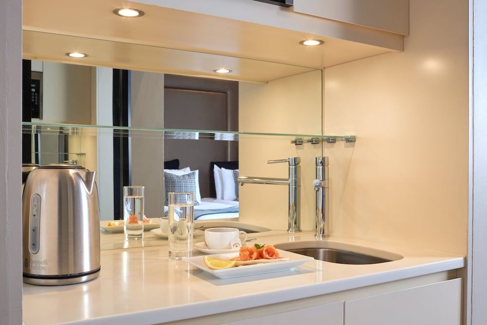 Fraser Suites Edinburgh Classic Twin Room (Deluxe) 3