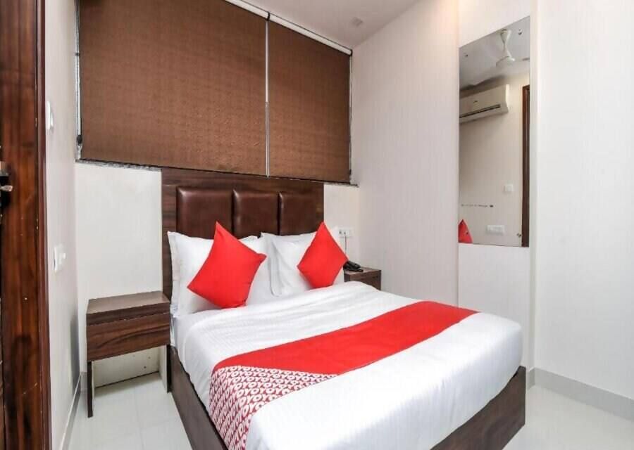 undefined Hotel Rise 9