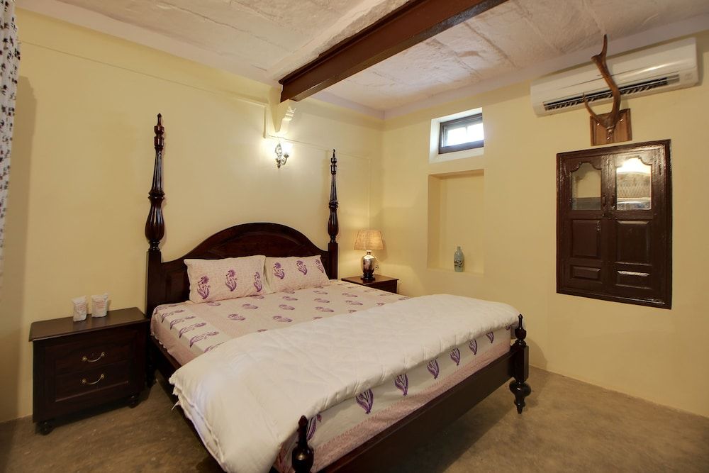 Jawai Castle Resort - A Heritage Hotel In Jawai Leopard Reserve Heritage Deluxe Room 10