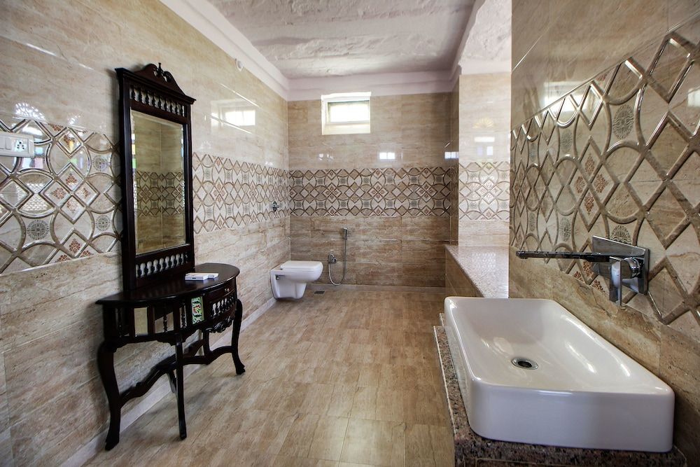 Jawai Castle Resort - A Heritage Hotel In Jawai Leopard Reserve Heritage  Suite  Room 5