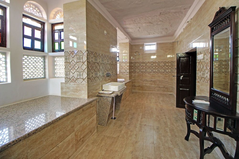 Jawai Castle Resort - A Heritage Hotel In Jawai Leopard Reserve Heritage  Suite  Room 4