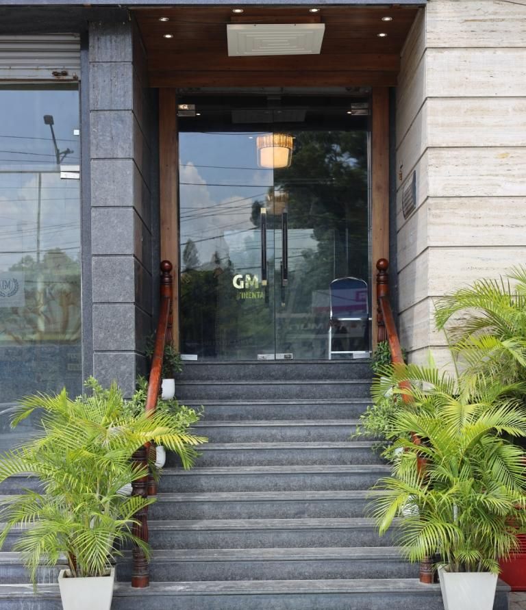 undefined Hotel GM Continental 8