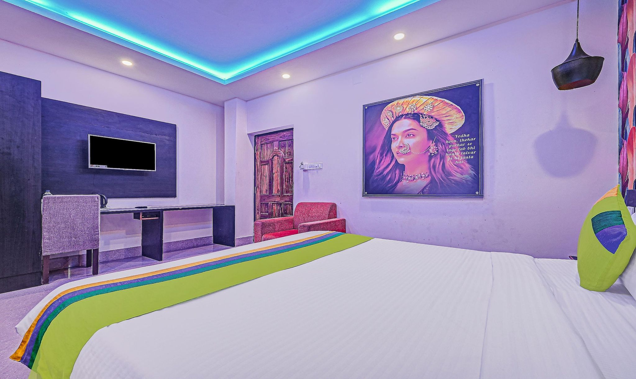 Treebo The Bollywood Standard Double Room 2