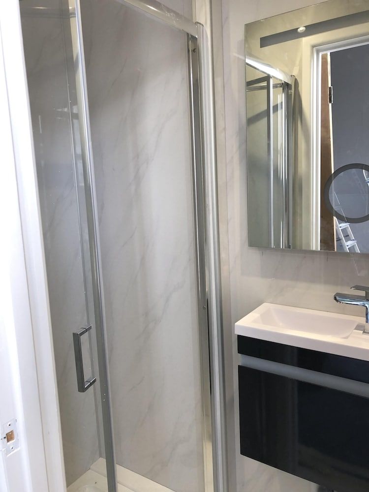 The Mowbray Superior Double or Twin Room, Ensuite (SuperKing) 6