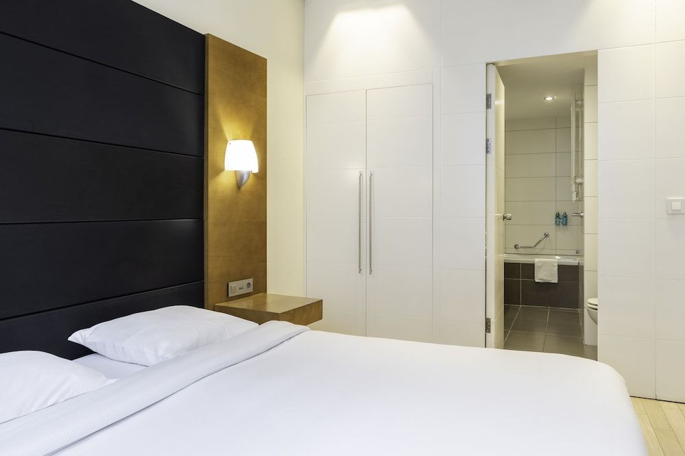 undefined B-aparthotel Grand Place 6