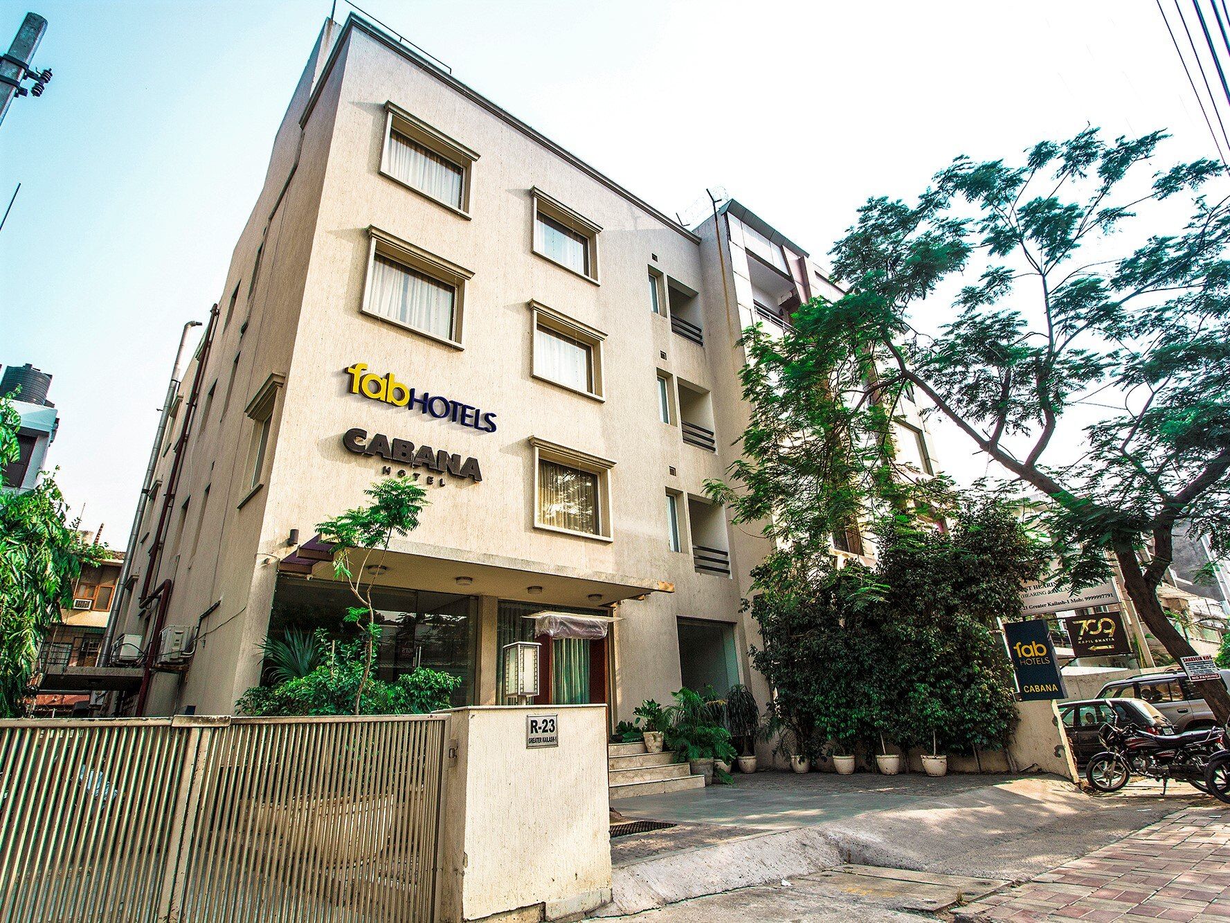 undefined FabHotel Cabana 8